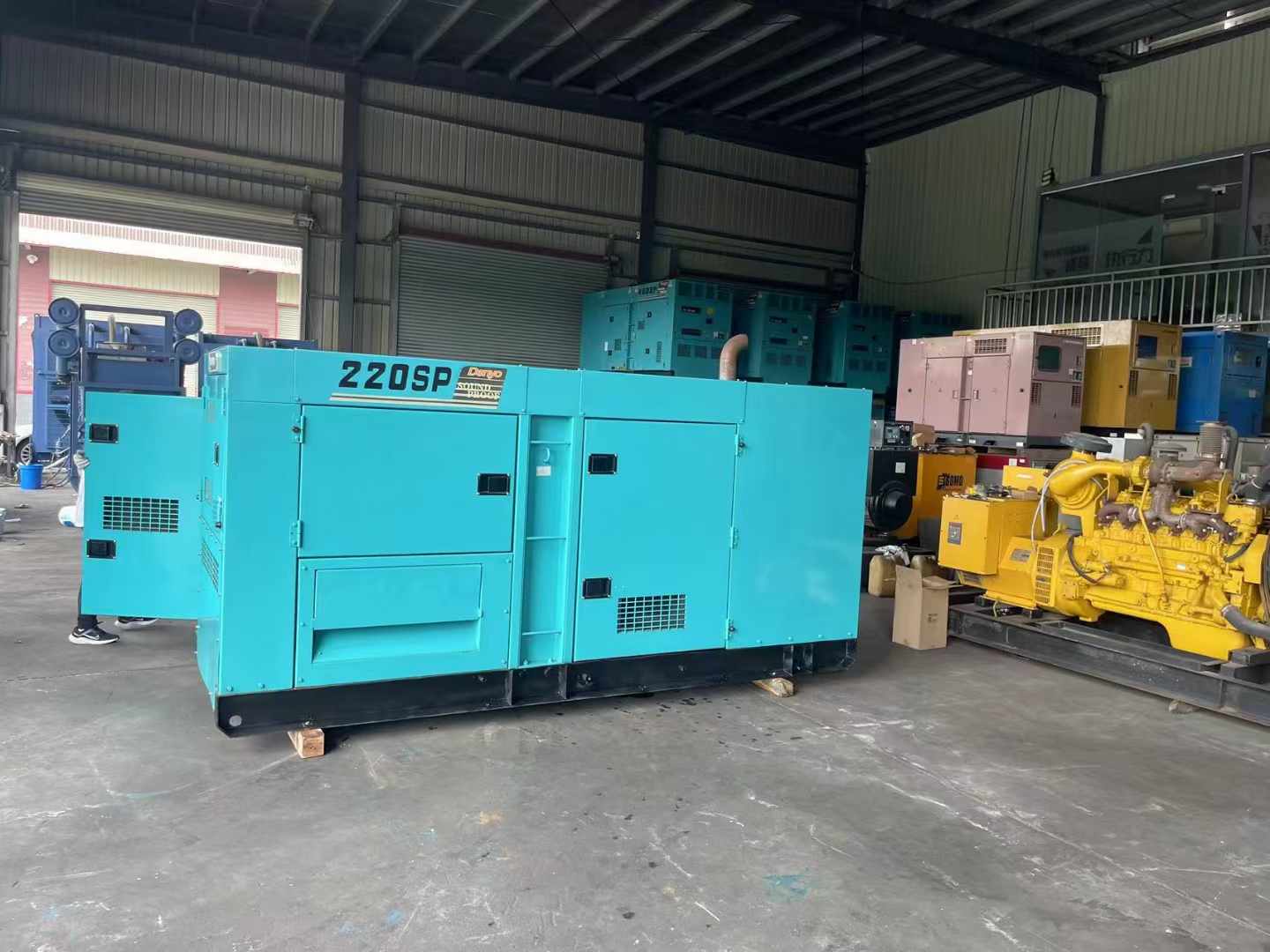 丛台柴油发电机组长期不间断运行时,如何监控其温度和压力?